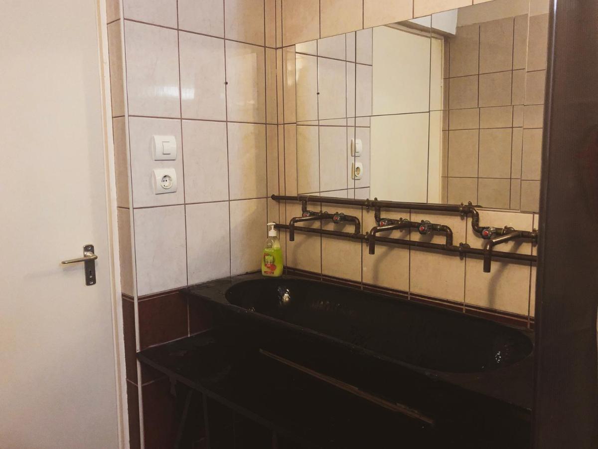 Whole Basement Former Pub3 For Bachelor / Bachelorette Party Boedapest Buitenkant foto